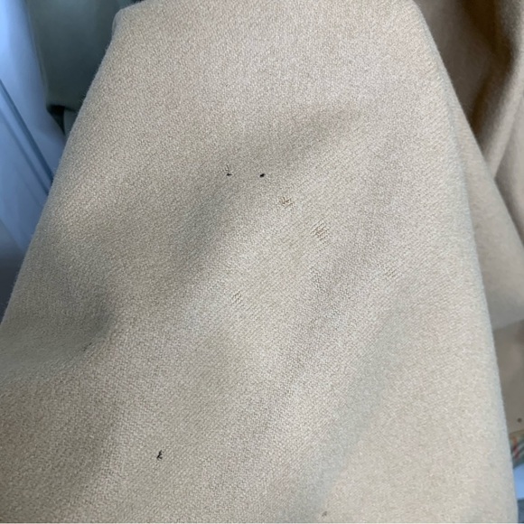 Burberry trench coat size XL - Picture 10 of 16